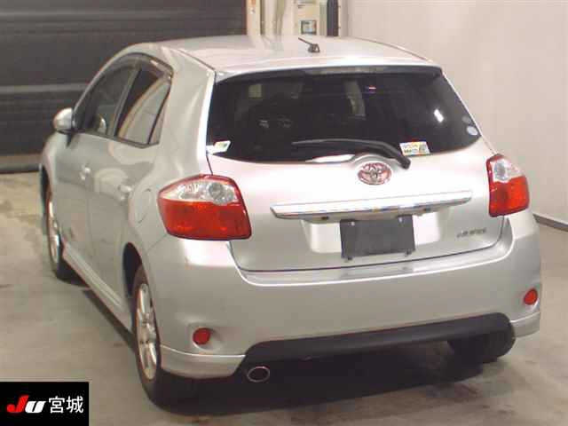 TOYOTA AURIS 2010