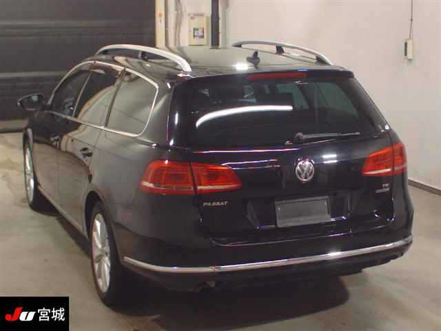 VOLKSWAGEN PASSAT VARIANT 2014