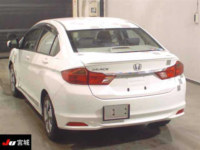 HONDA GRACE 2015