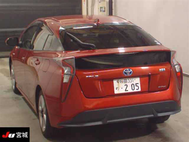 TOYOTA PRIUS 2017