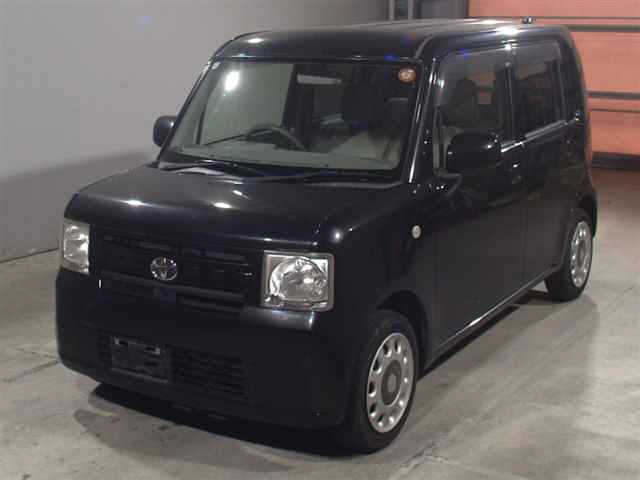 TOYOTA PIXIS SPACE 2014