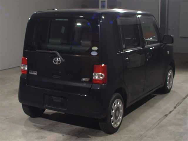 TOYOTA PIXIS SPACE 2014