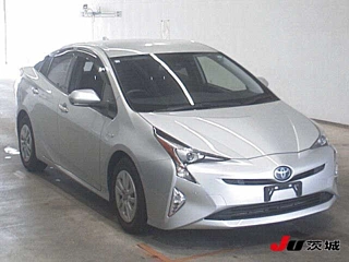 TOYOTA PRIUS 2018