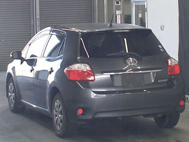 TOYOTA AURIS 2010