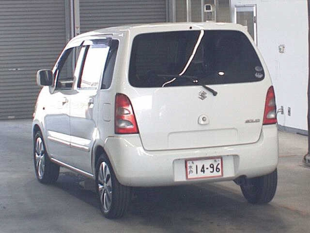 SUZUKI SOLIO 2010
