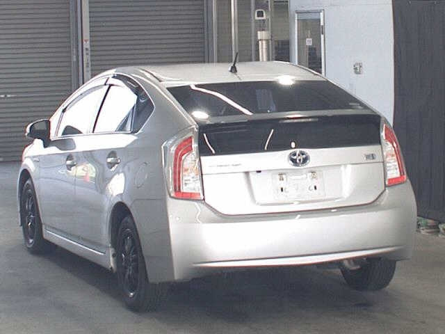 TOYOTA PRIUS 2012