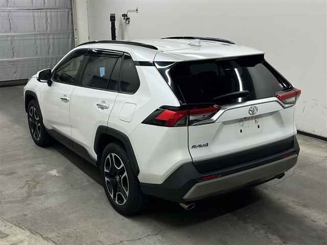 TOYOTA RAV4 2023