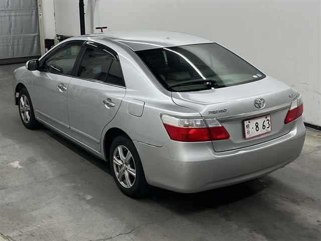 TOYOTA PREMIO 2010