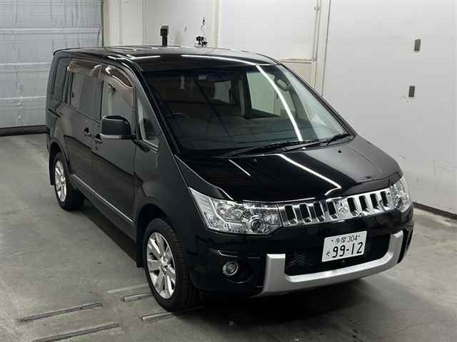 MITSUBISHI DELICA D5 2016