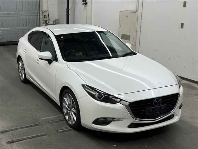 MAZDA AXELA 2016