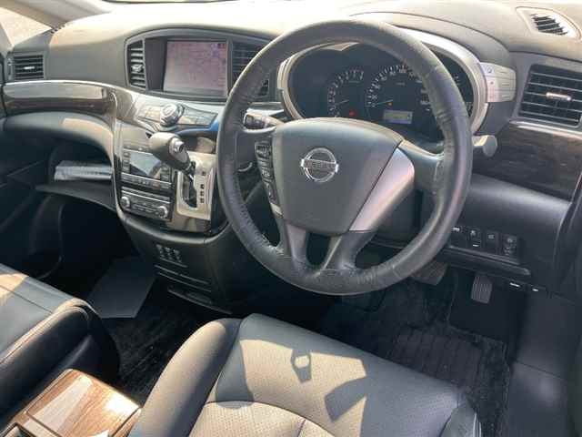 NISSAN ELGRAND 2013