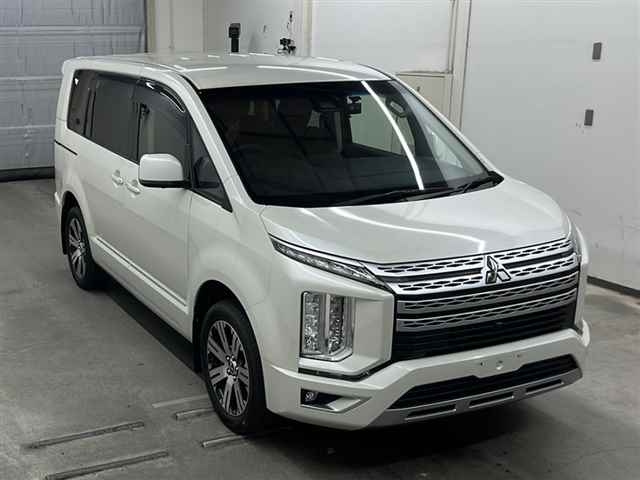 MITSUBISHI DELICA D5 2019