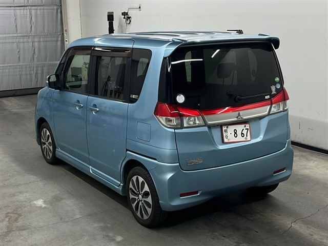 MITSUBISHI DELICA D2 2014