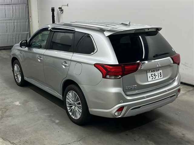 MITSUBISHI OUTLANDER PHEV 2019