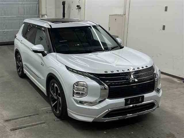MITSUBISHI OUTLANDER PHEV 2023