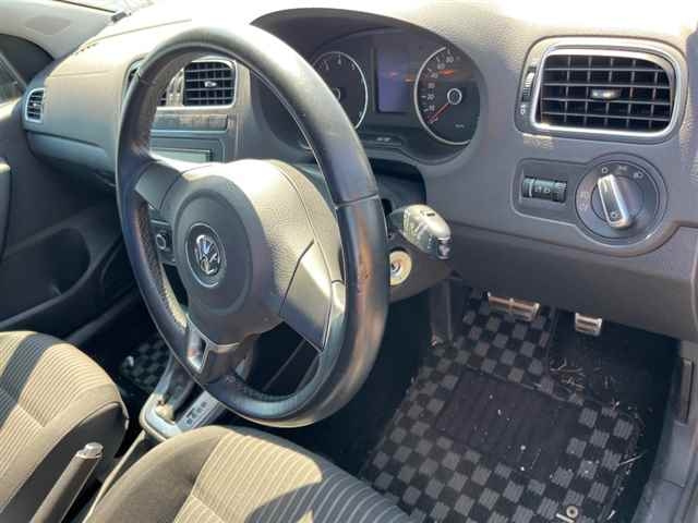 VOLKSWAGEN POLO 2010