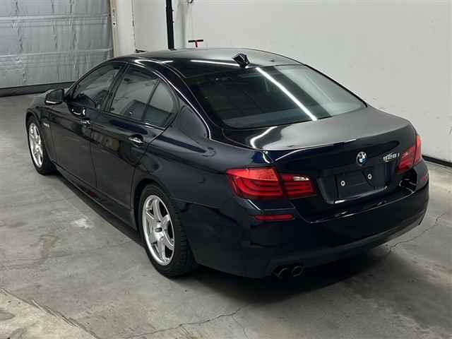 BMW 5 SERIES 2012