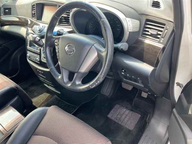 NISSAN ELGRAND 2010