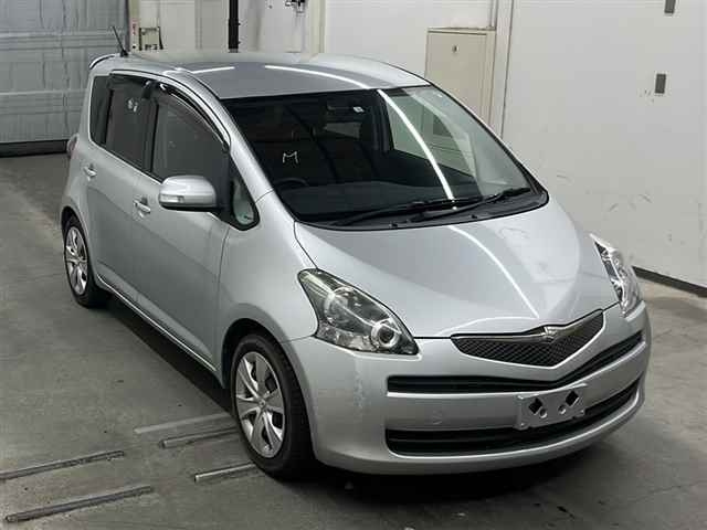 TOYOTA RACTIS 2010