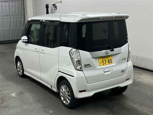 NISSAN DAYZ ROOX 2014