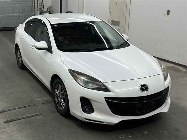 MAZDA AXELA 2013