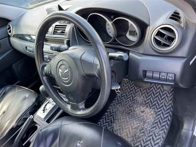 MAZDA AXELA 2009