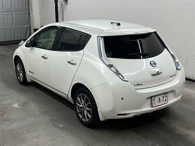 NISSAN LEAF 2014