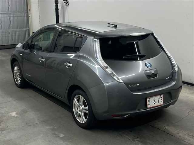 NISSAN LEAF 2014