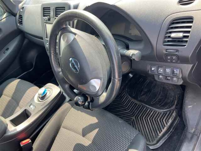 NISSAN LEAF 2014