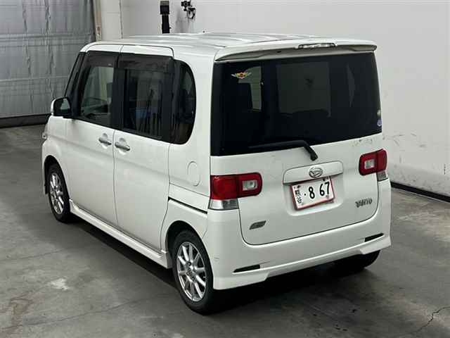 DAIHATSU TANTO 2012
