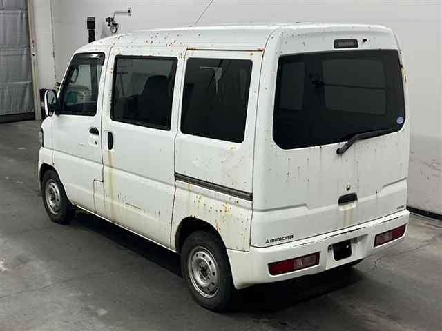 MITSUBISHI MINICAB VAN 2013