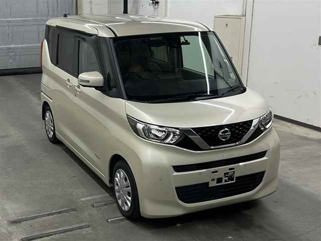 NISSAN ROOX 2020