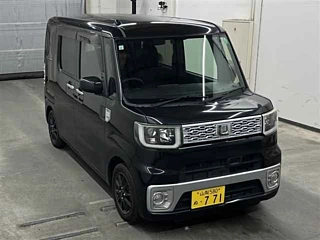 DAIHATSU WAKE 2015