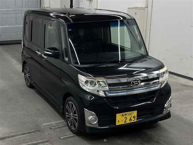 DAIHATSU TANTO 2015