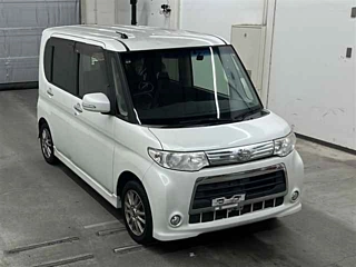 DAIHATSU TANTO 2013