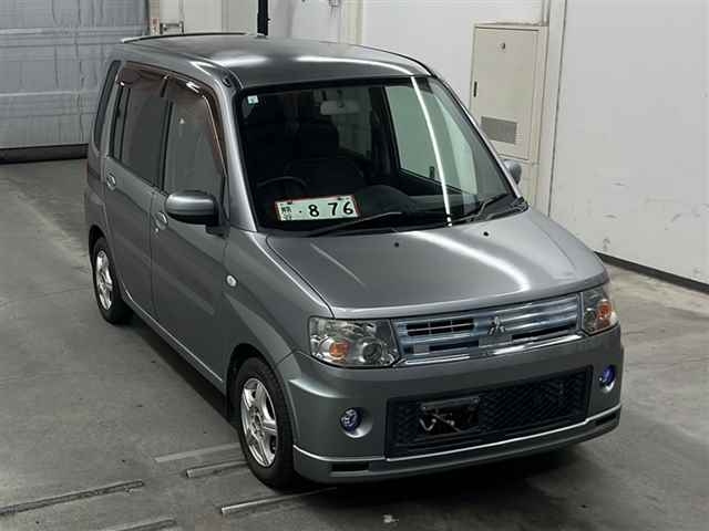 MITSUBISHI TOPPO 2011