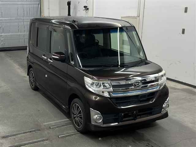 DAIHATSU TANTO 2014