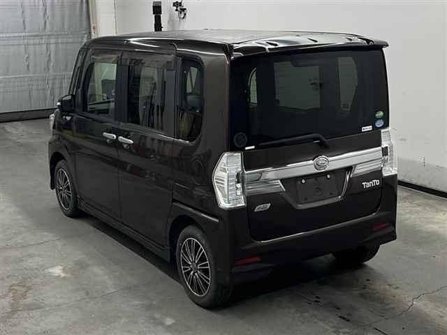 DAIHATSU TANTO 2014