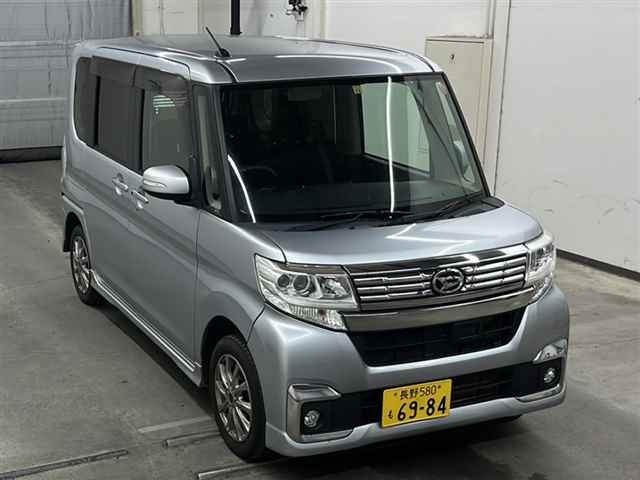 DAIHATSU TANTO 2016