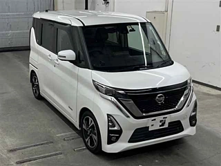 NISSAN ROOX 2020