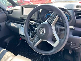 NISSAN ROOX 2022