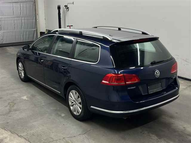 VOLKSWAGEN PASSAT VARIANT 2012