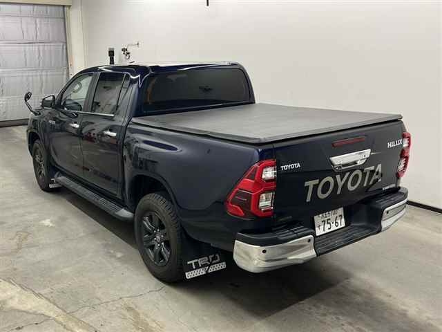 TOYOTA HILUX 2022