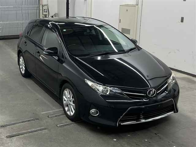 TOYOTA AURIS 2014