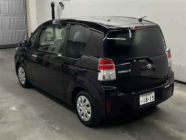 TOYOTA SPADE 2017