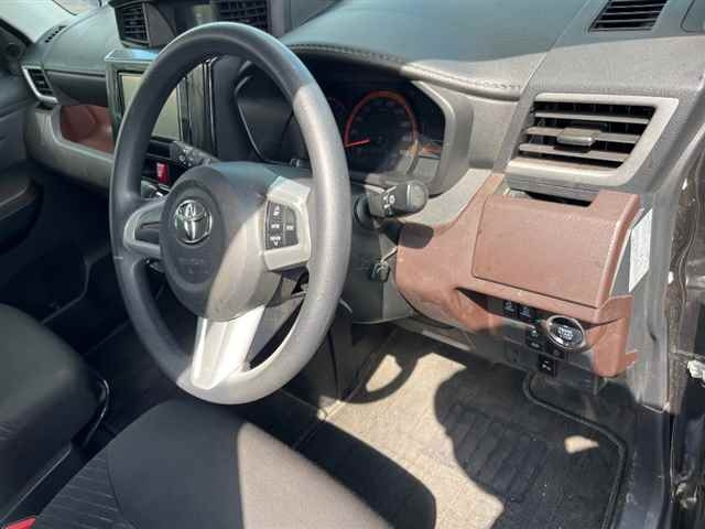 TOYOTA TANK 2019
