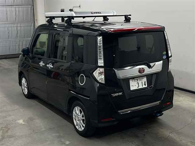 TOYOTA TANK 2019