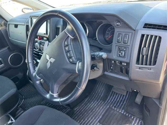 MITSUBISHI DELICA D5 2018