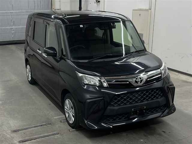 TOYOTA ROOMY 2021