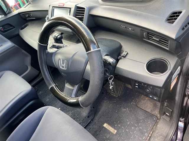 HONDA FREED 2008